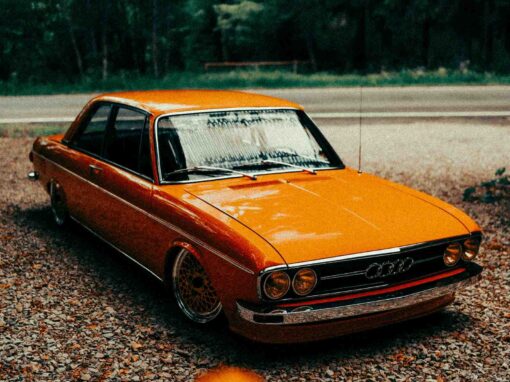 AUDI Schrott in Orange